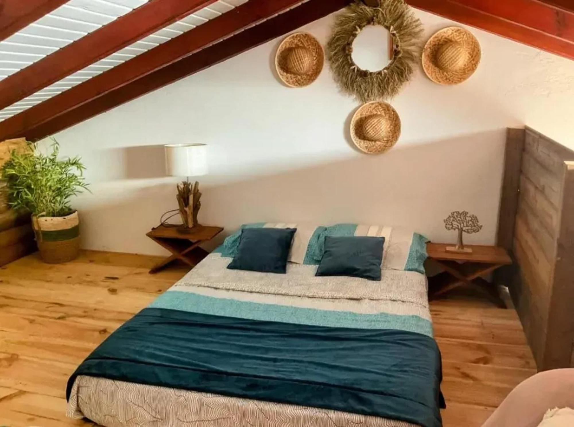 Appartement Elegant Avec Jacuzzi A 40m² Bouillante