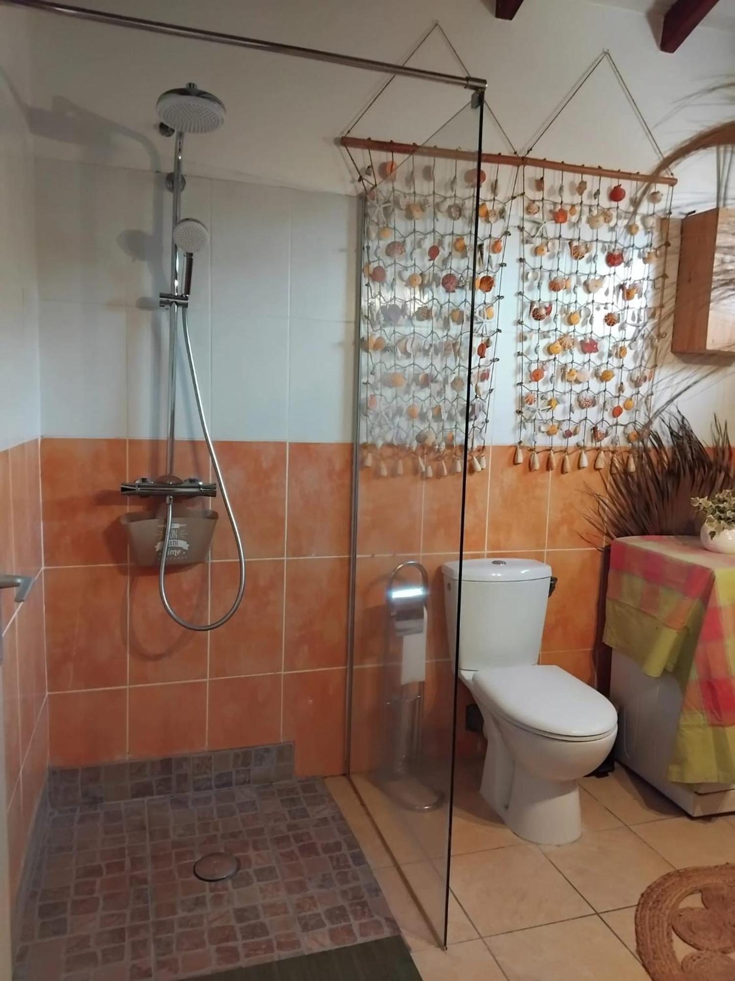 Elegant Avec Jacuzzi A 40m² Appartement *